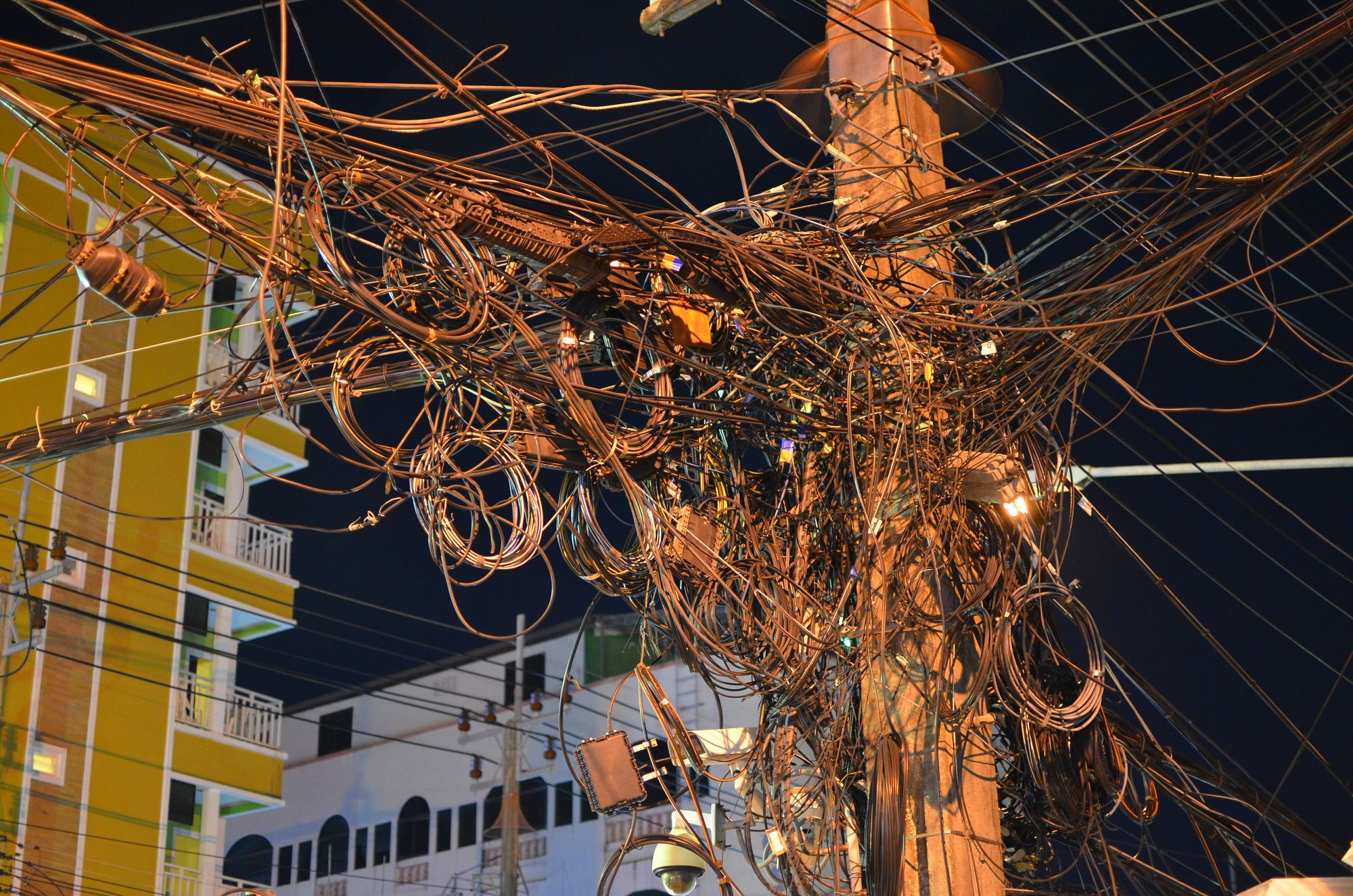 If you thought wiring in Krabi was bad...